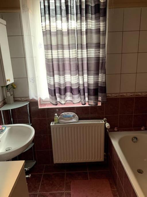 Laura Apartman Hajdúszoboszló Esterno foto